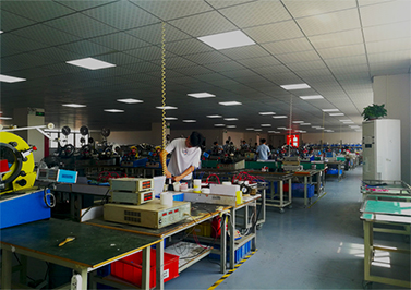 走進(jìn)SMT車(chē)間 廣東明豐電源電器實(shí)業(yè)五金制品的高效制造之旅